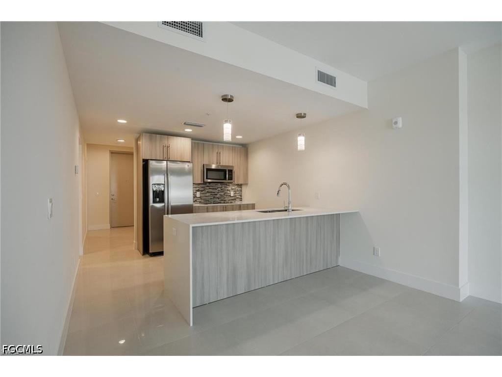 15901 Royal Pointe Lane #306 Fort Myers FL 33908 2026021863 image18