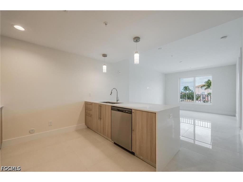 15901 Royal Pointe Lane #306 Fort Myers FL 33908 2026021863 image19