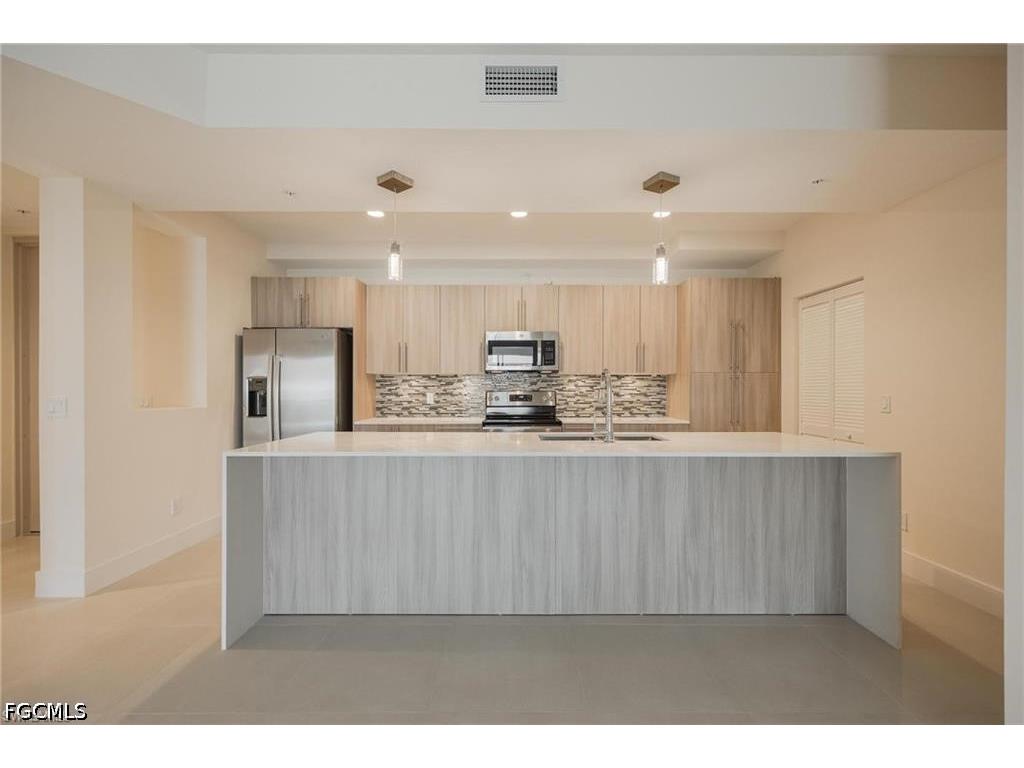 15901 Royal Pointe Lane #306 Fort Myers FL 33908 2026021863 image6