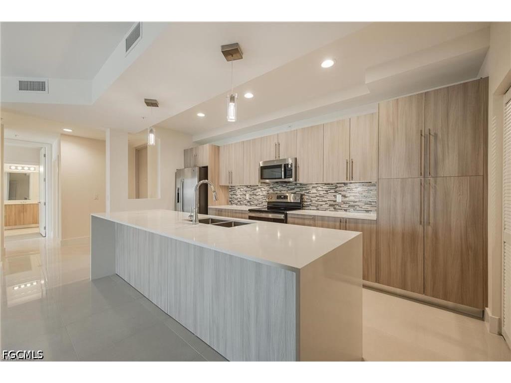 15901 Royal Pointe Lane #306 Fort Myers FL 33908 2026021863 image7