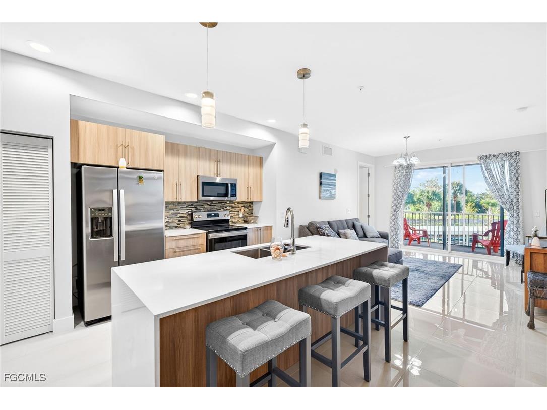 15901 Royal Pointe Lane #202 Fort Myers FL 33908 2026001174 image1