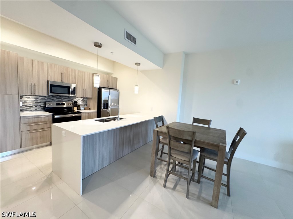 15901 Royal Pointe Lane #405 Fort Myers FL 33908 226019865 image4