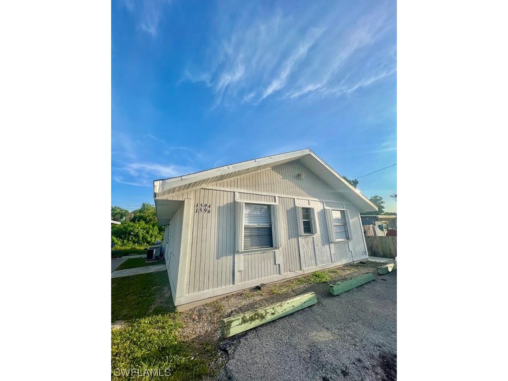 1594-1596 Cypress Drive Fort Myers FL 33907 223050781 image1