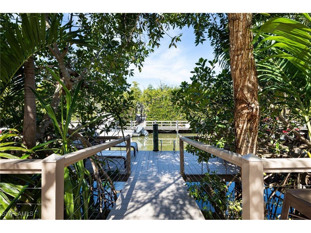 1595 Curlew Avenue #4 Naples FL 34102 226004747 image14