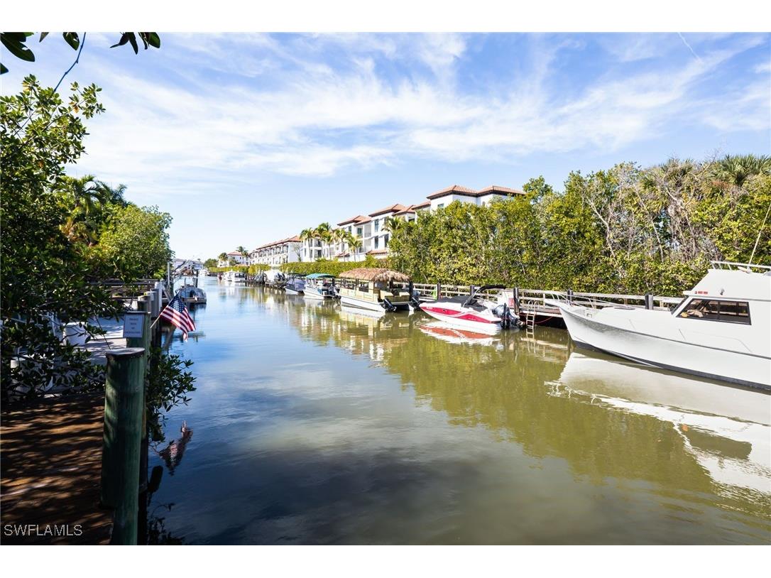 1595 Curlew Avenue #4 Naples FL 34102 226004747 image16