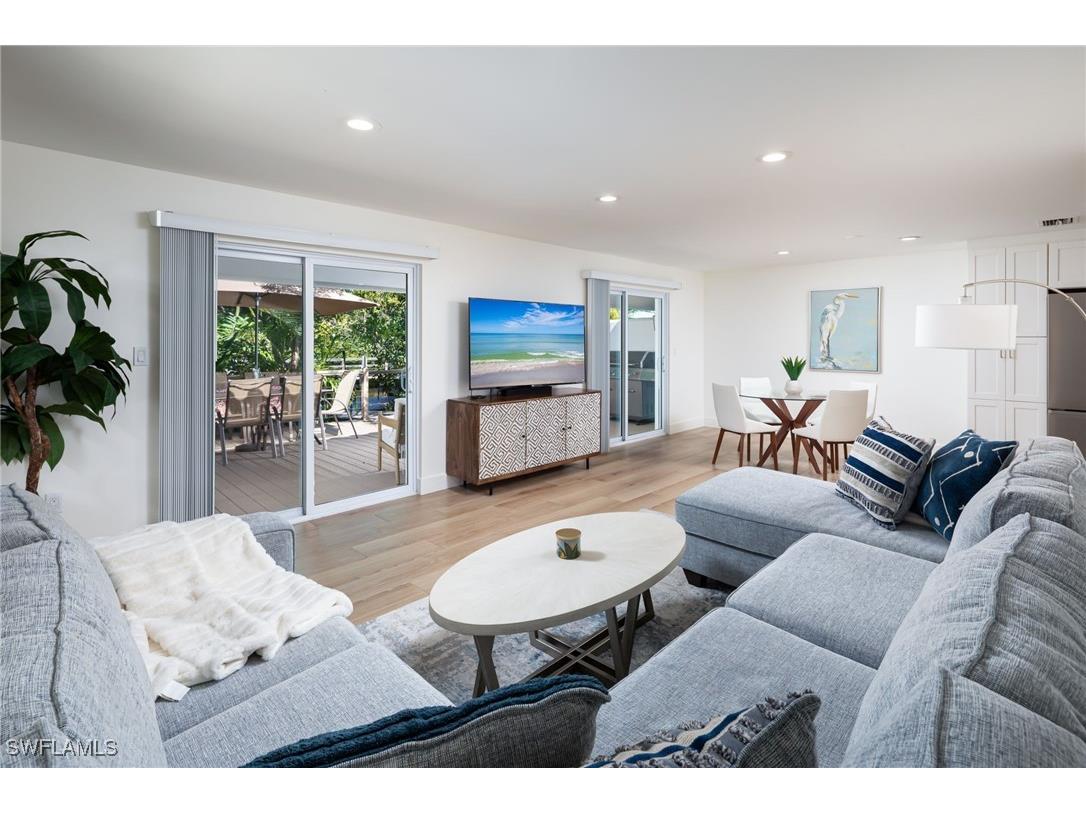 1595 Curlew Avenue #4 Naples FL 34102 226004747 image4