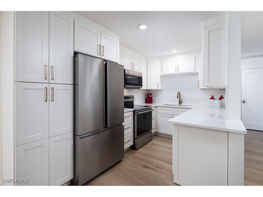 1595 Curlew Avenue #4 Naples FL 34102 226004747 image6