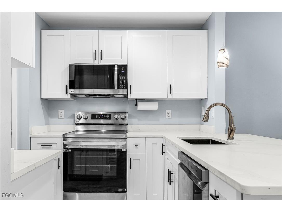 15979 Mandolin Bay Drive #104 Fort Myers FL 33908 2025021793 image4