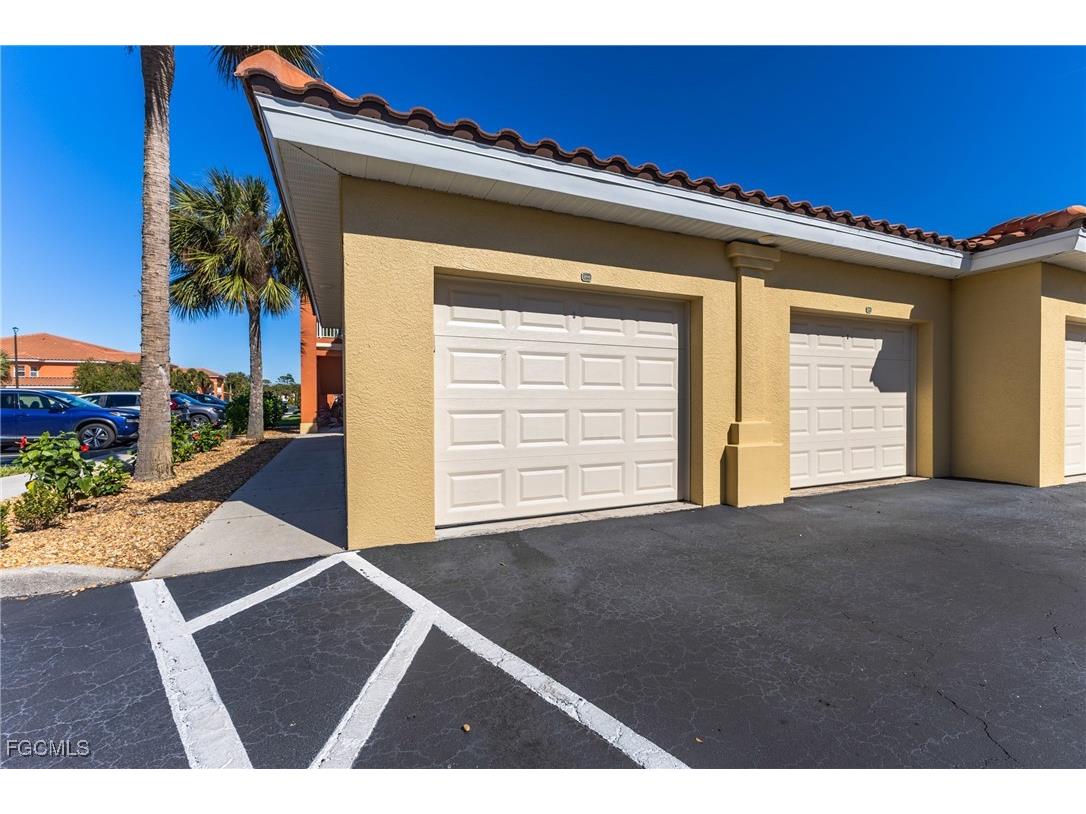 15989 Mandolin Bay Drive #204 Fort Myers FL 33908 2026006015 image5