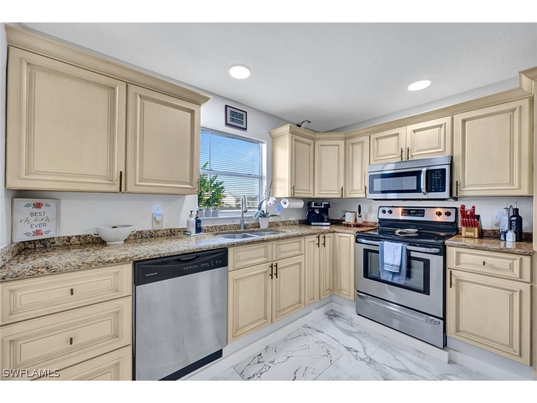 1599 Trafalgar Ln #O201 Naples FL 34116 226008632 image4