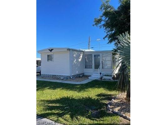 16 Garden Drive Fort Myers FL 33908 223001584 image1