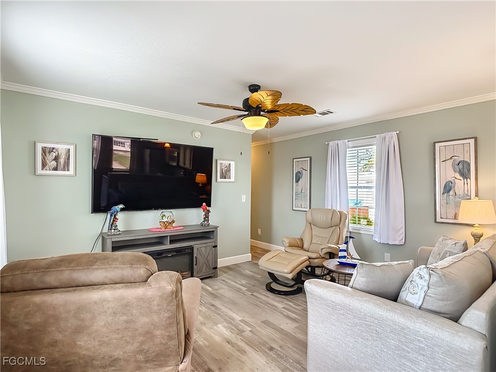 16 Helen Lane Fort Myers Beach FL 33931 2025020660 image11