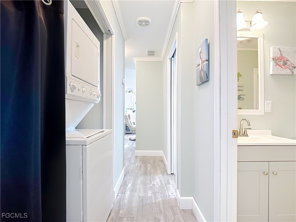 16 Helen Lane Fort Myers Beach FL 33931 2025020660 image14