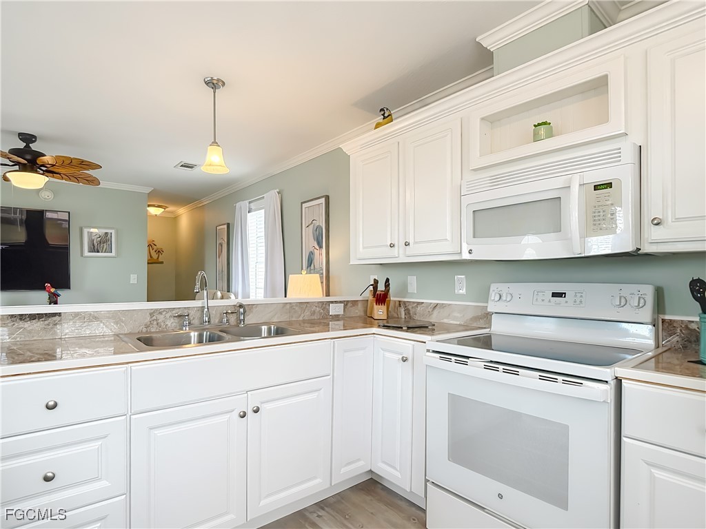 16 Helen Lane Fort Myers Beach FL 33931 2025020660 image7