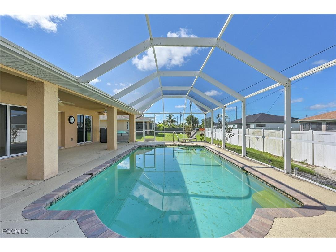 16 NW 12th Place Cape Coral FL 33993 2025011624 image3
