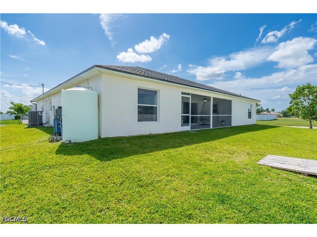16 NW 18th Avenue Cape Coral FL 33993 2026020059 image47