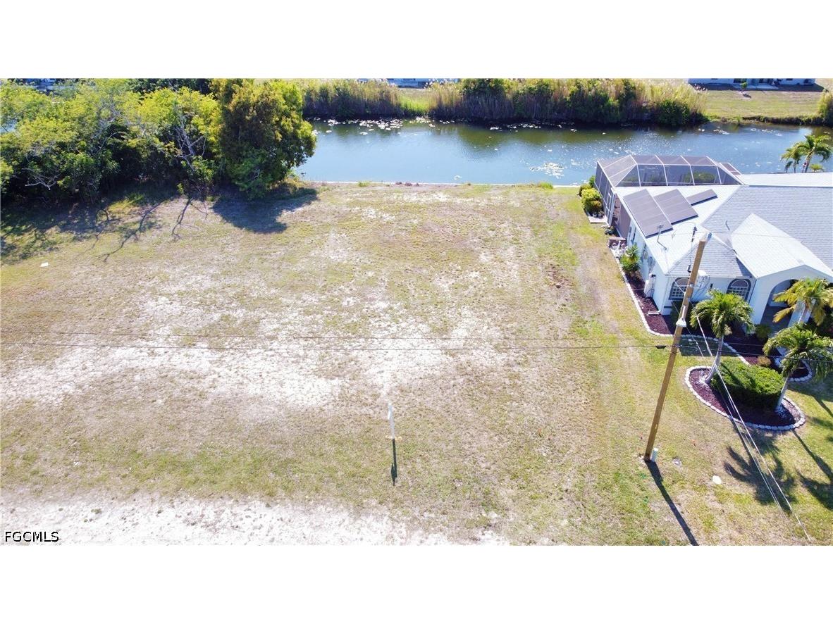 16 SE 8th Place Cape Coral FL 33990 2026017765 image3