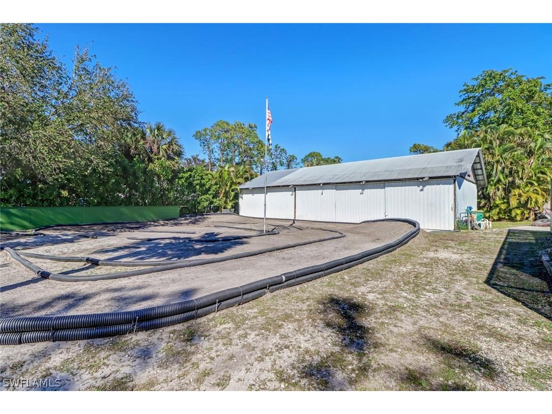 160 4th Street Naples FL 34113 222087601 image1