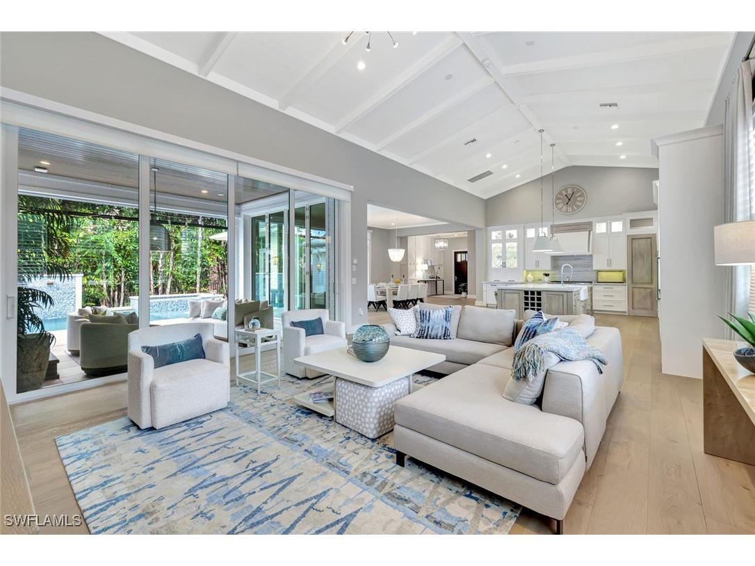 160 Broad Avenue S Naples FL 34102 225074925 image12