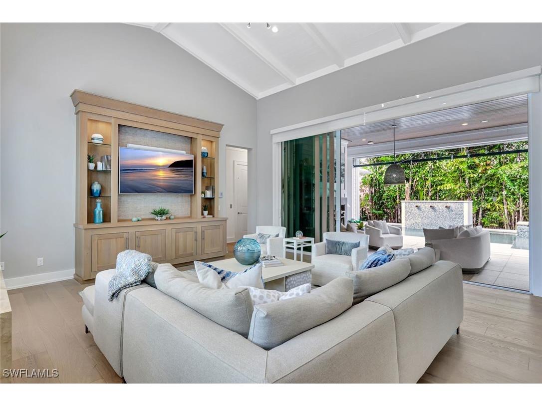 160 Broad Avenue S Naples FL 34102 225074925 image13