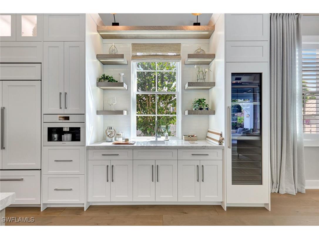 160 Broad Avenue S Naples FL 34102 225074925 image18