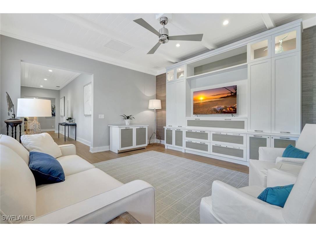 160 Broad Avenue S Naples FL 34102 225074925 image24