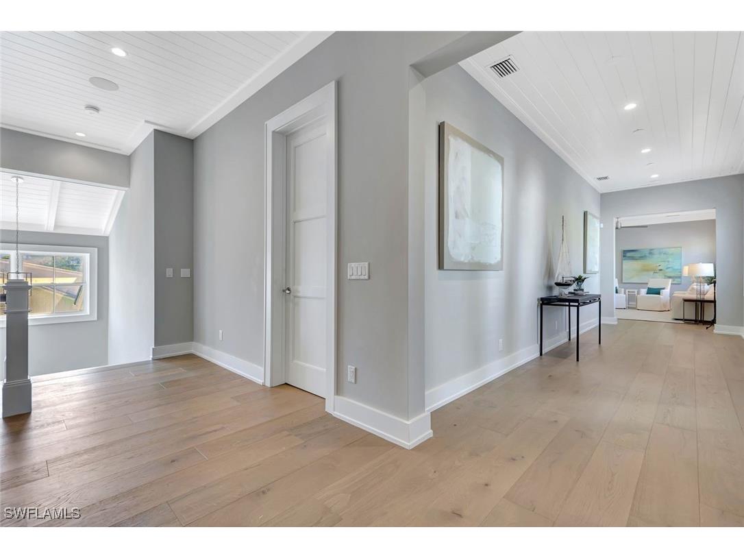 160 Broad Avenue S Naples FL 34102 225074925 image25