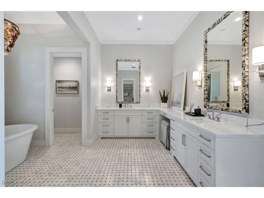 160 Broad Avenue S Naples FL 34102 225074925 image28