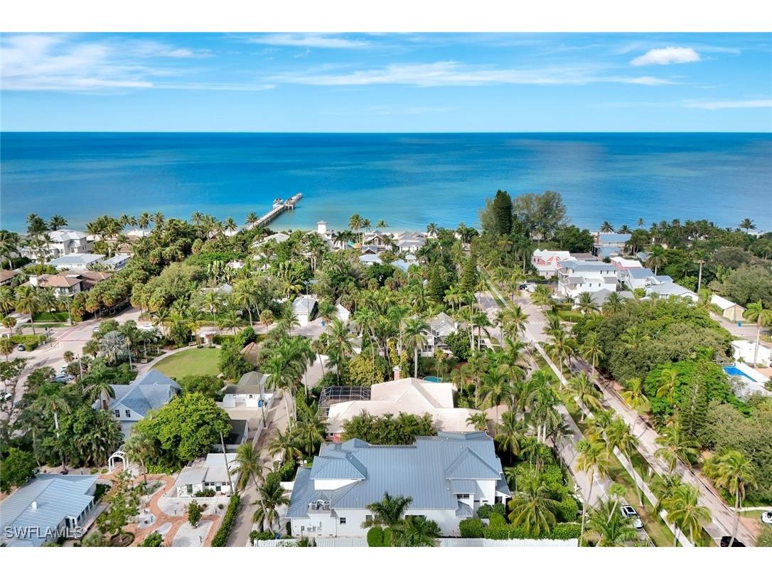 160 Broad Avenue S Naples FL 34102 225074925 image3