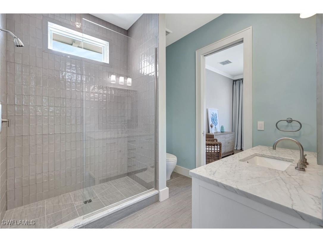 160 Broad Avenue S Naples FL 34102 225074925 image36