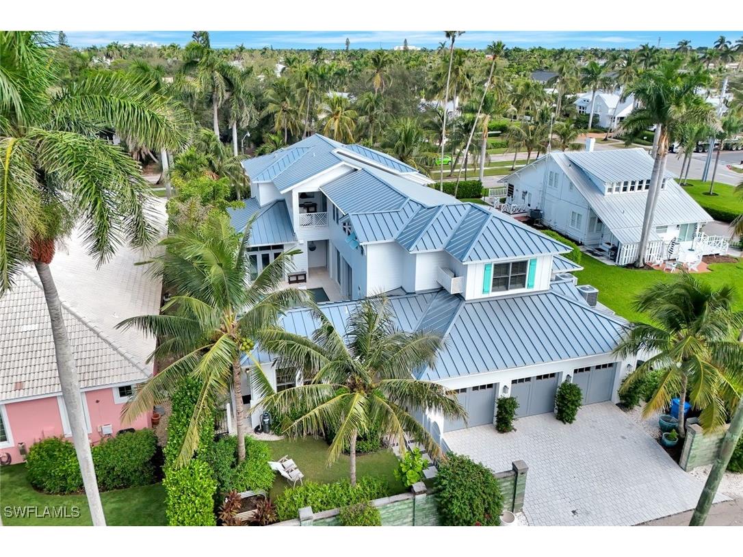 160 Broad Avenue S Naples FL 34102 225074925 image4