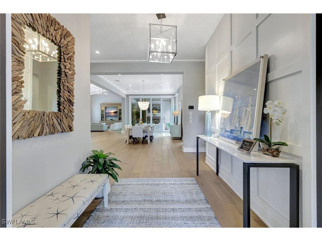 160 Broad Avenue S Naples FL 34102 225074925 image9