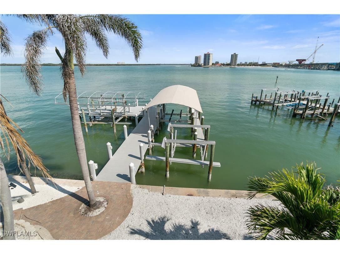 160 Little Carlos Lane Fort Myers Beach FL 33931 225071721 image5