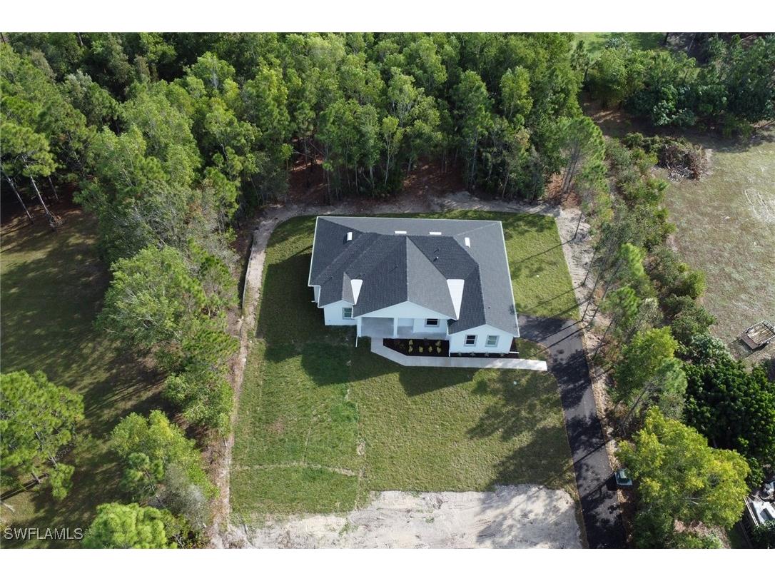 160 Logan Boulevard S Naples FL 34119 225083099 image32