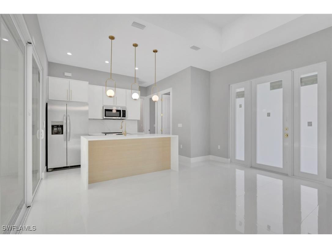 160 Logan Boulevard S Naples FL 34119 225083099 image34