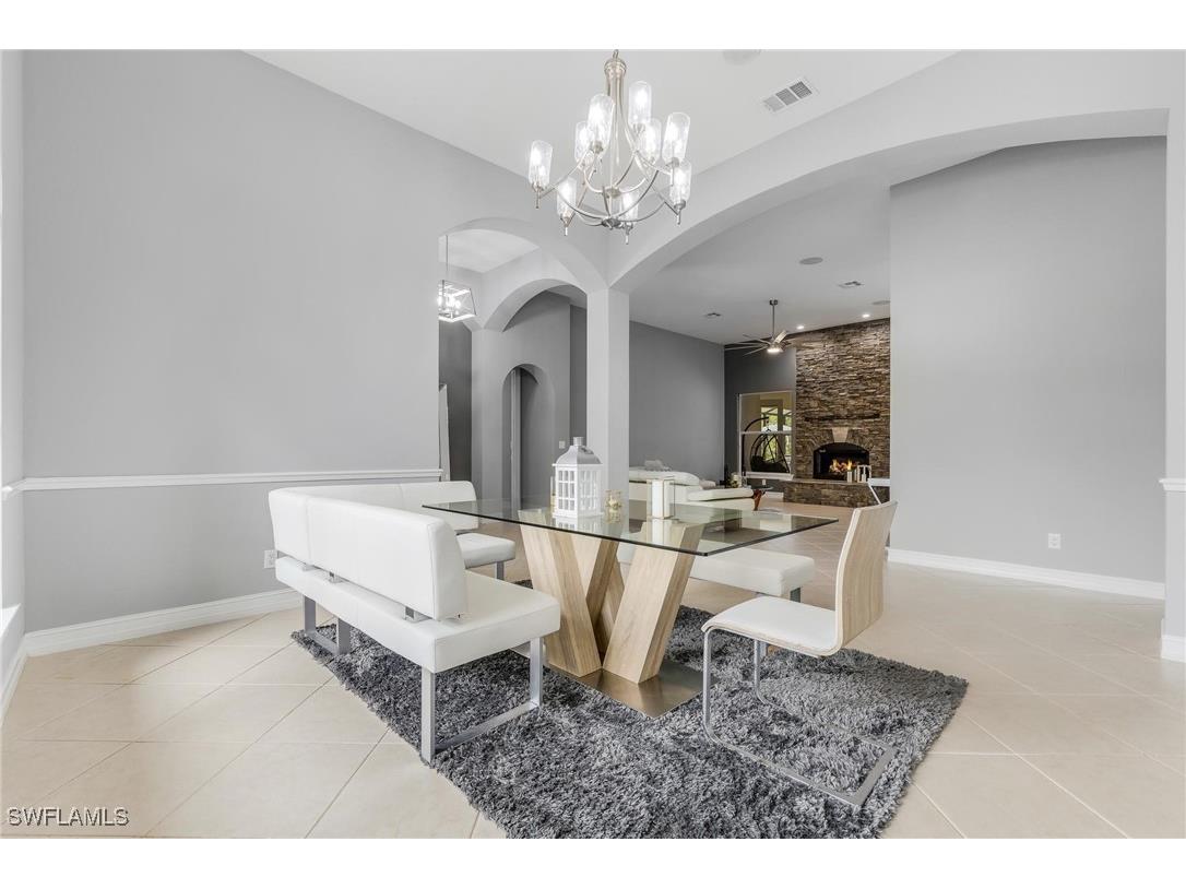 160 Logan Boulevard S Naples FL 34119 225083099 image6