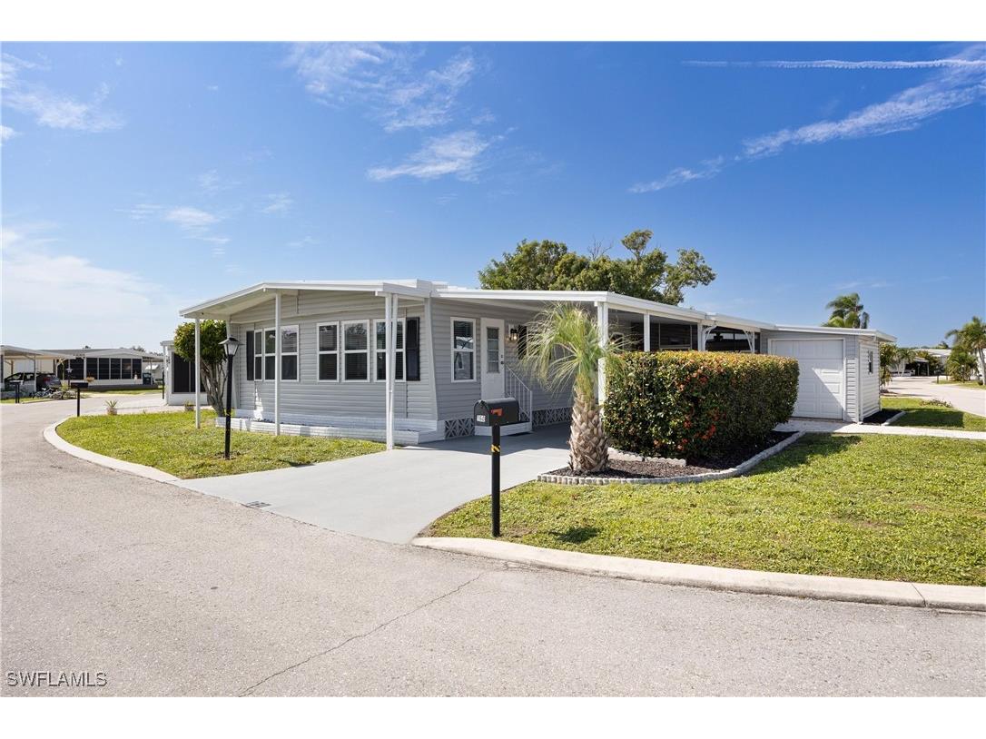 160 Nicklaus Boulevard North Fort Myers FL 33903 224084145 image1