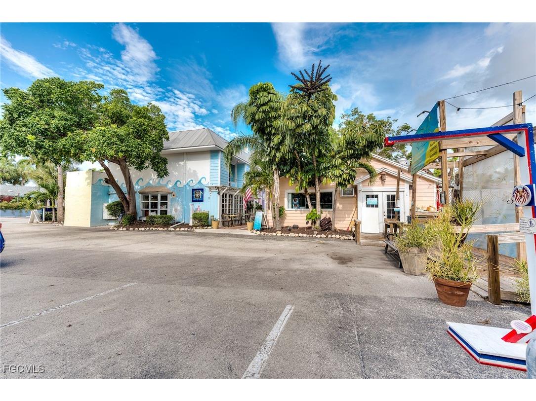 160 Palm Street #210 Marco Island FL 34145 2025006694 image28