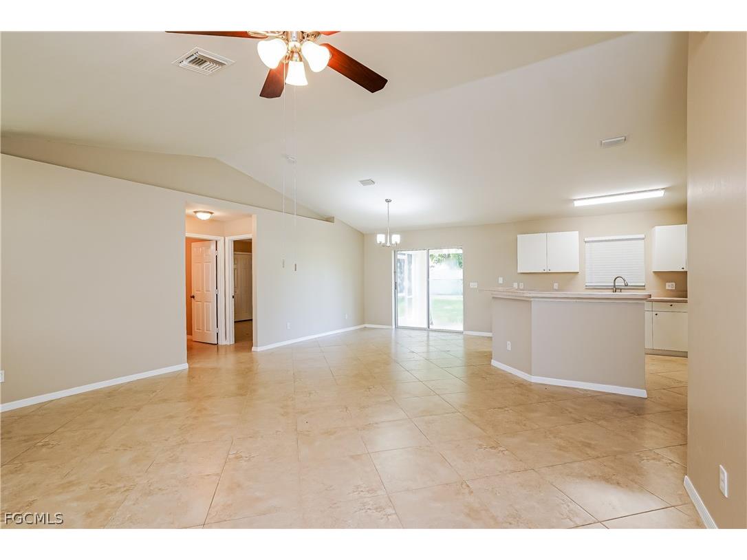 160 SE 27th Terrace Cape Coral FL 33904 2026012348 image3