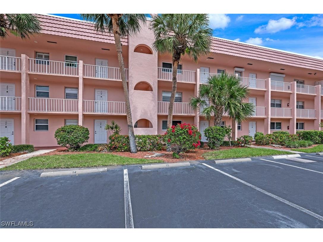 160 Turtle Lake Ct #209 Naples FL 34105 223040164 image1