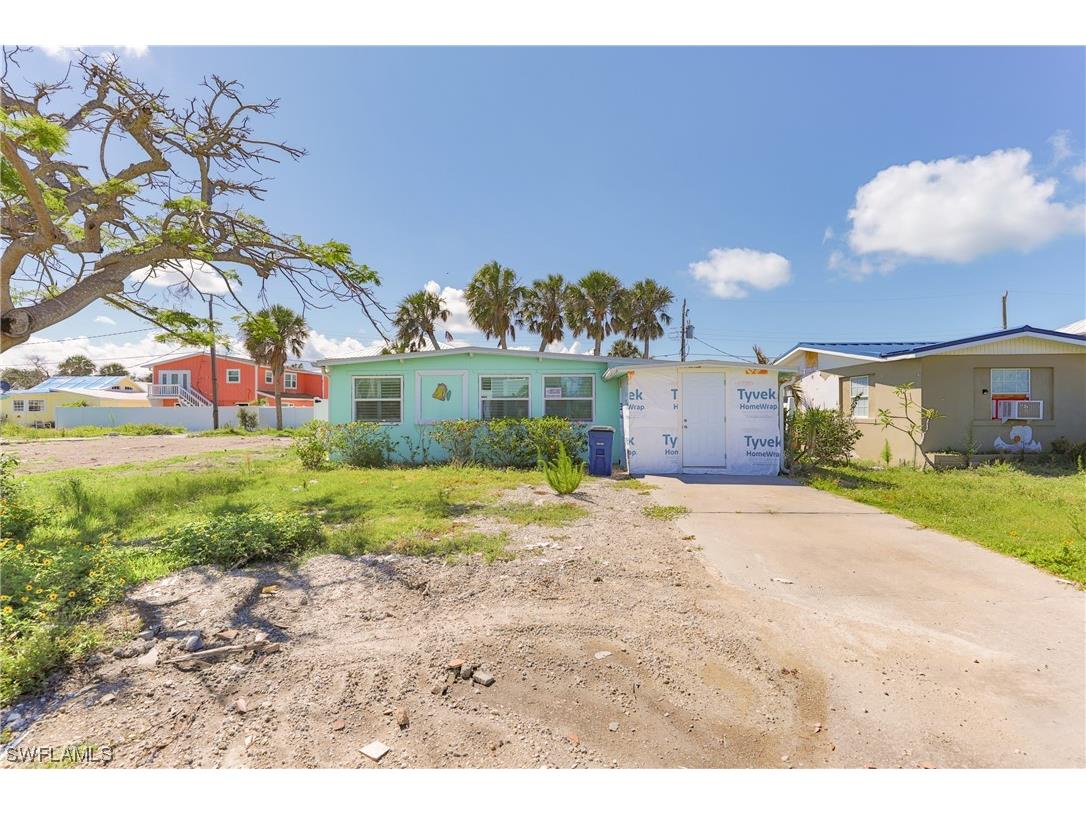 160 Washington Avenue Fort Myers Beach FL 33931 223042323 image1