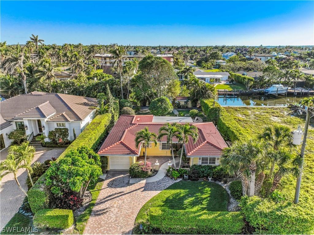 1600 Curlew Avenue Naples FL 34102 223007315 image1