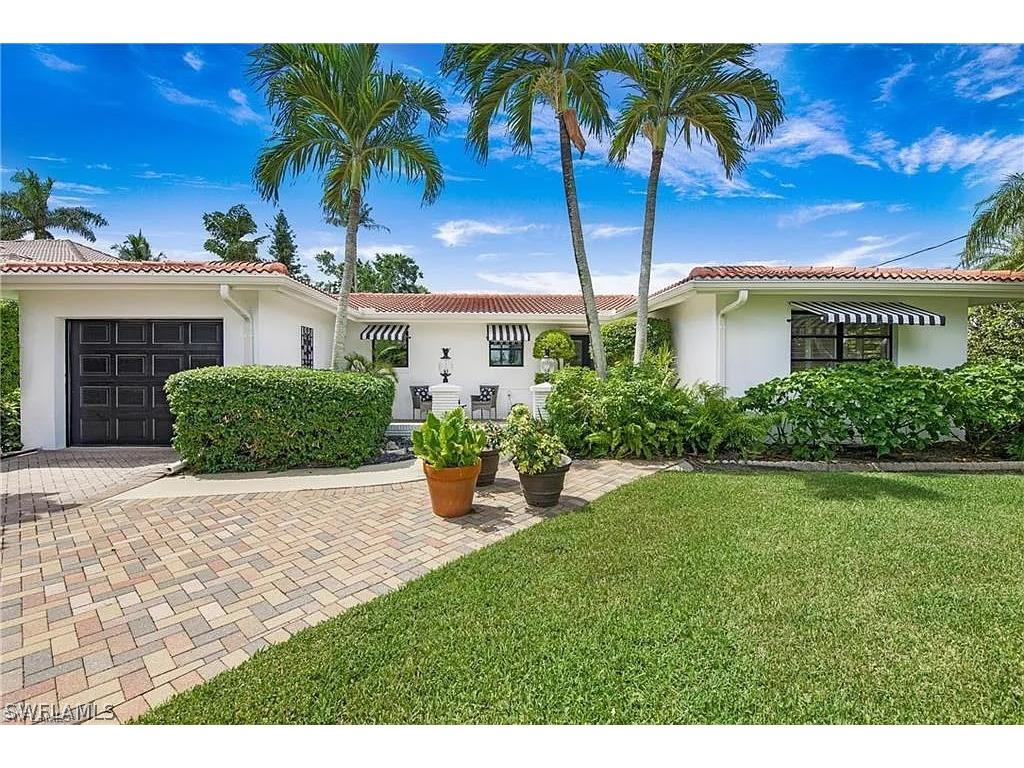 1600 Curlew Avenue Naples FL 34102 226010107 image1