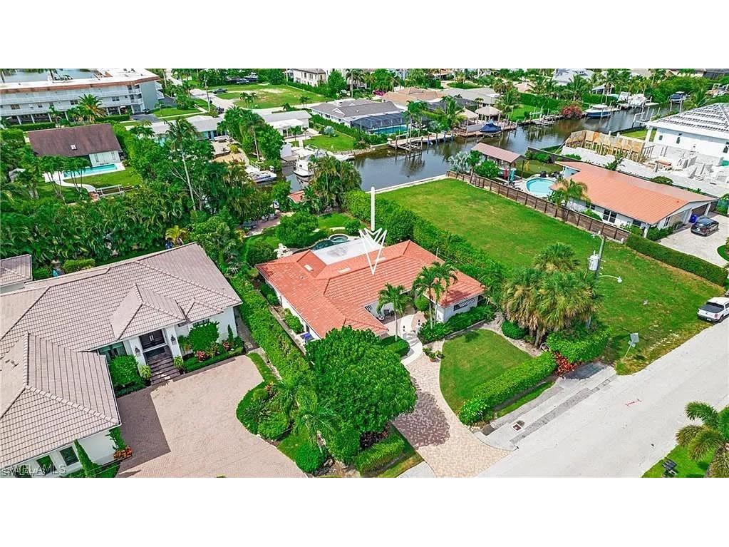 1600 Curlew Avenue Naples FL 34102 226010107 image3