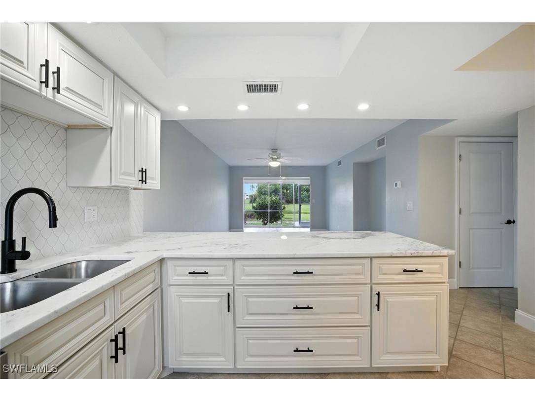 16001 Dublin Circle #103 Fort Myers FL 33908 225061775 image1