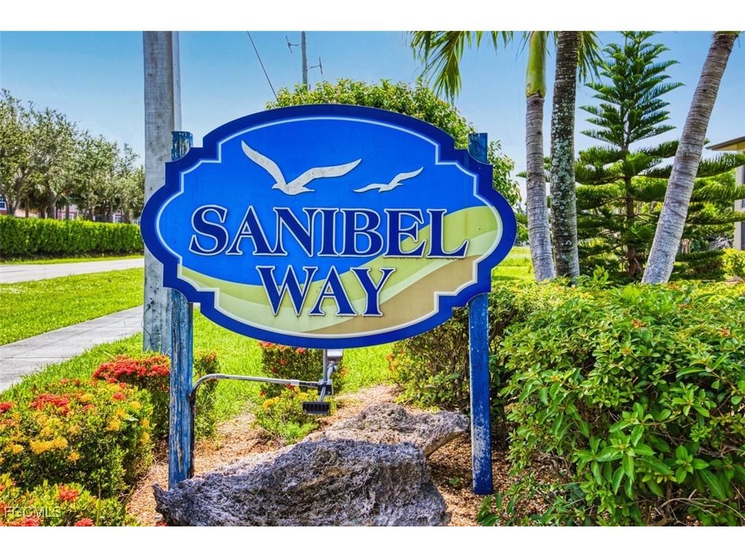 16001 Dublin Circle #203 Fort Myers FL 33908 2025003318 image1