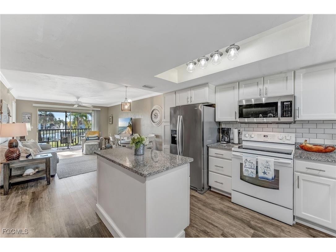16007 Davis Road #524 Fort Myers FL 33908 2025026022 image6