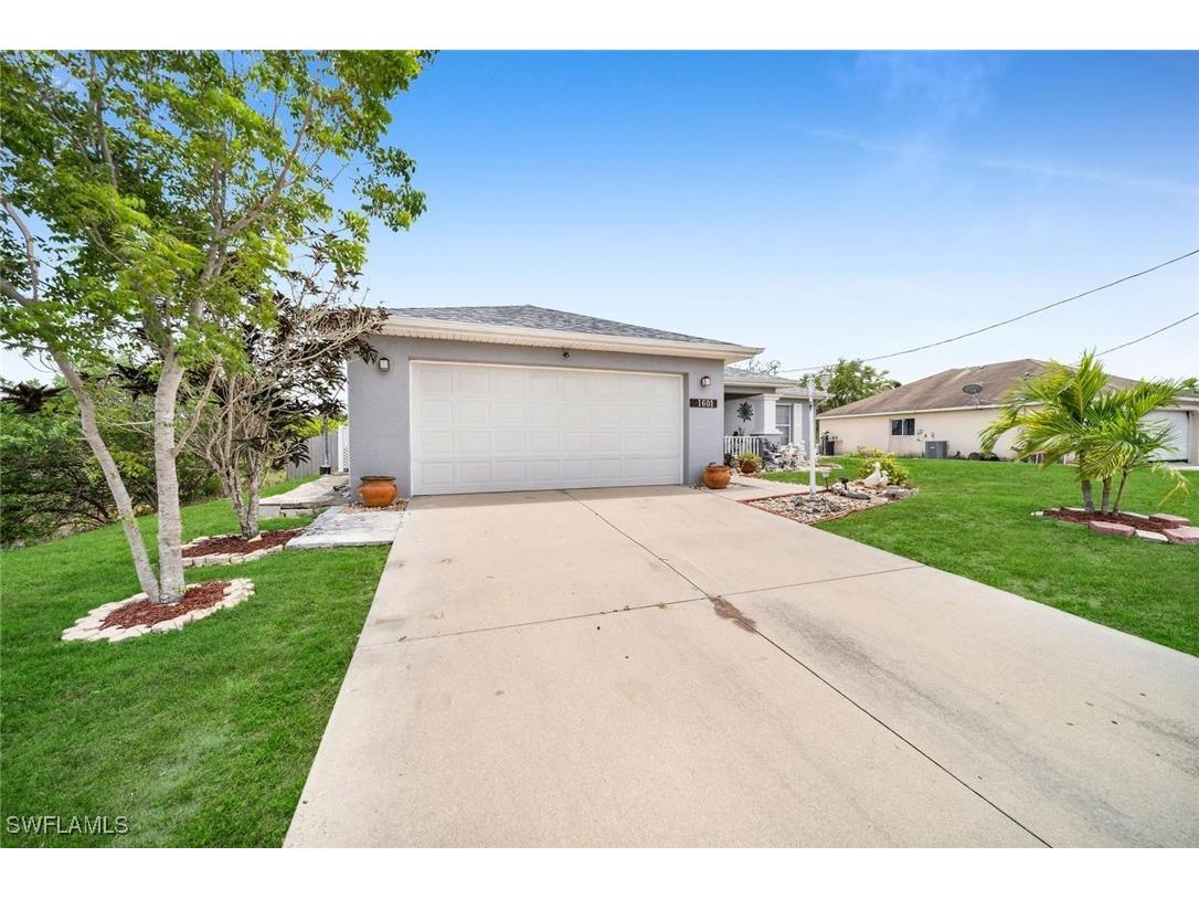 1601 Elva Avenue S Lehigh Acres FL 33976 224102216 image1