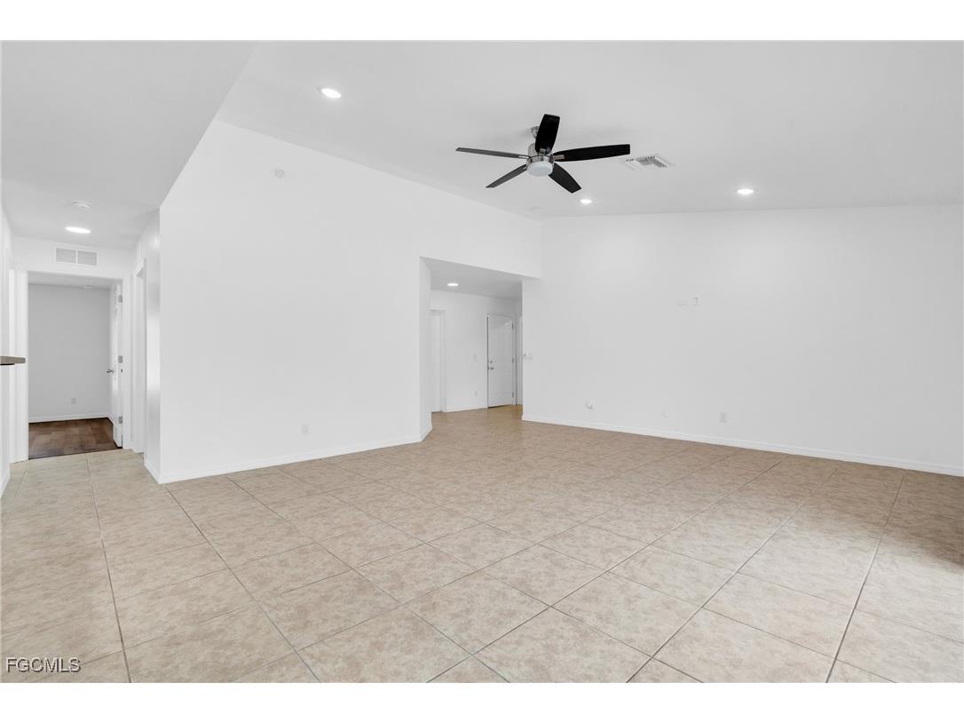 1601 SW 12th Terrace Cape Coral FL 33991 2025022292 image11