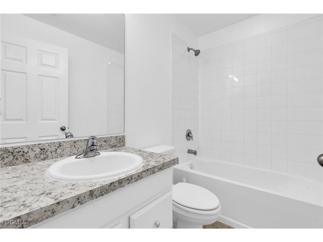 1601 SW 12th Terrace Cape Coral FL 33991 2025022292 image15